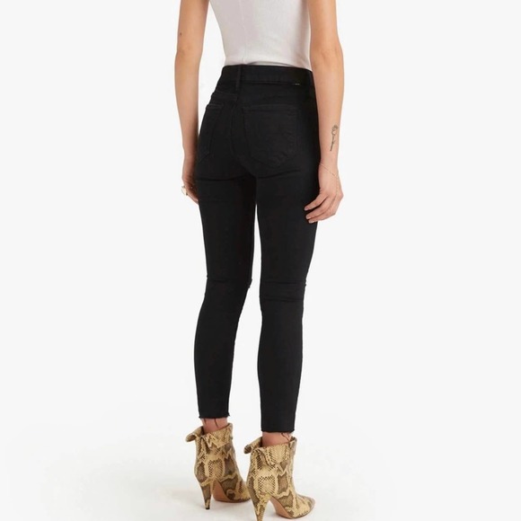 MOTHER The Looker Ankle Fray Jeans in Guilty As Sin Size 25 - Picture 2 of 8